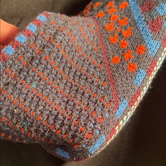 Bombas Blue, Burgundy and White Non-Slip Slipper Socks - Picture 5 of 7